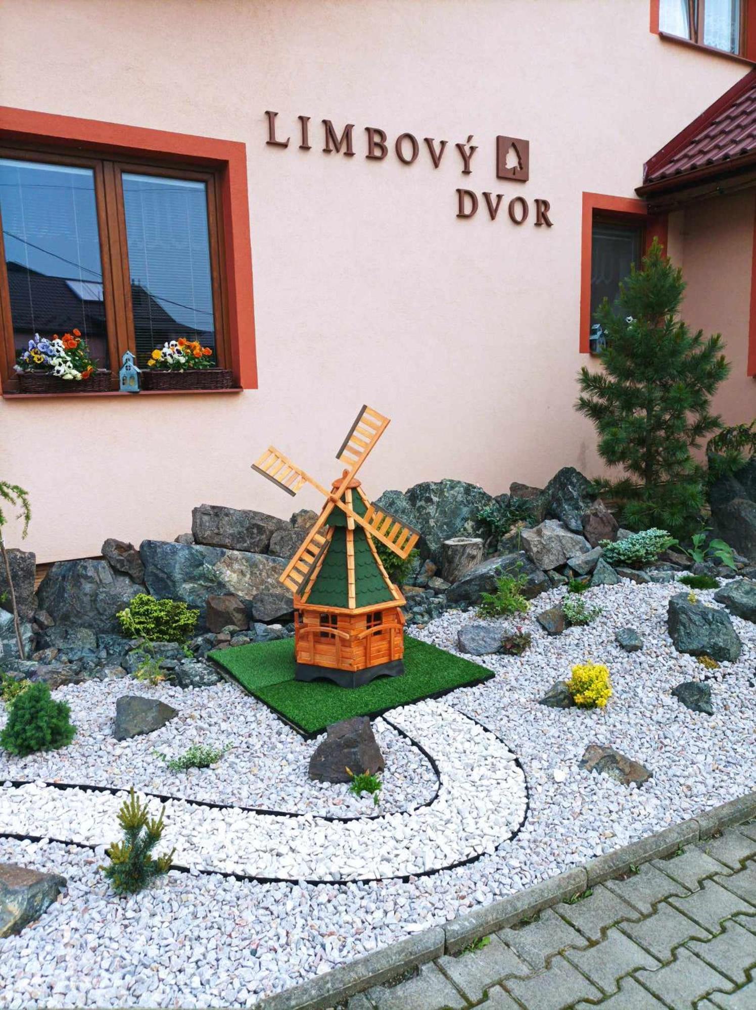 Hotel Pezion Limbovy Dvor Vrbov Exterior foto